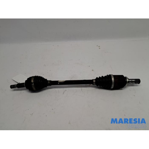 Renault - Clio - Front drive shaft, left