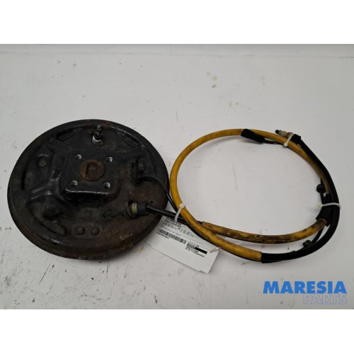 Renault - Clio - Rear brake drum