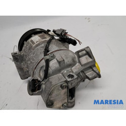 Renault - Clio - Air conditioning pump