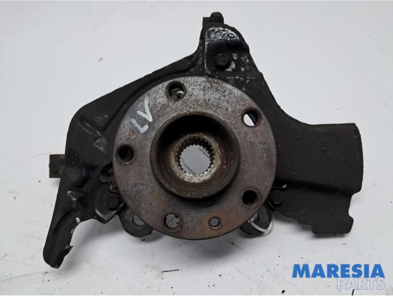 Fiat - 500L - Achsschenkel links vorne