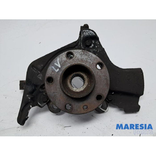 Fiat - 500L - Achsschenkel links vorne