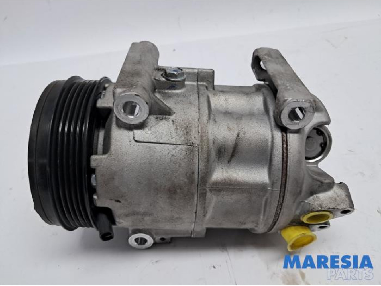 Fiat - 500L - Air conditioning pump