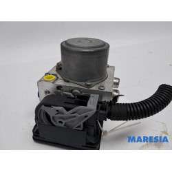 Fiat - 500L - ABS pump