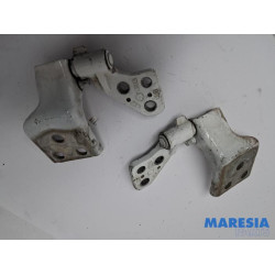 Peugeot - Partner - Rear door hinge, right