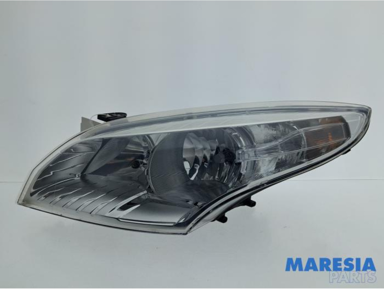 Renault - Megane - Headlight, left