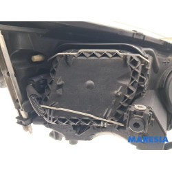 Renault - Megane - Headlight, left
