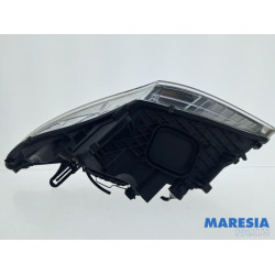 Renault - Megane - Koplamp rechts