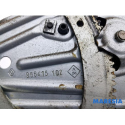 Renault - Megane - Fenstermechanik 4-türig links vorne