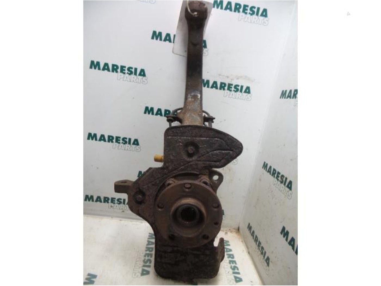 Alfa Romeo - 156 - Knuckle, front right