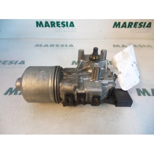 Fiat - Doblo - Front wiper motor
