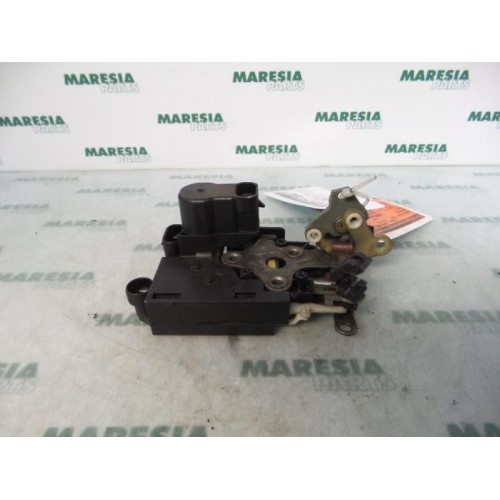 Alfa Romeo - 156 - Front door lock mechanism 4-door, right