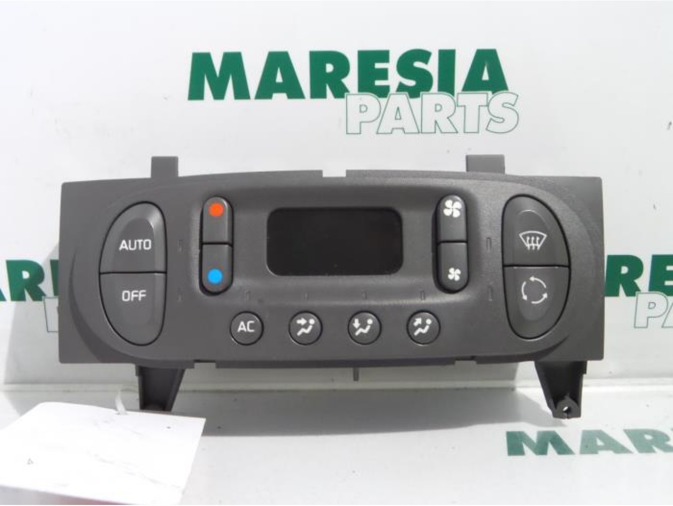 Renault - Megane Scenic - Panneau de commandes chauffage