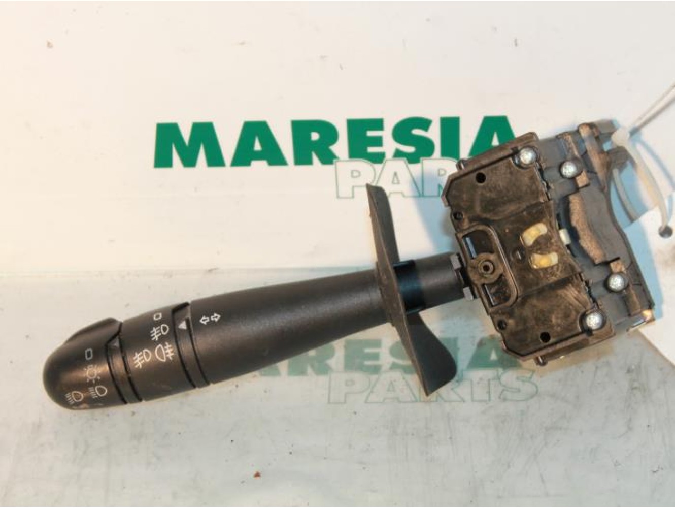 Renault - Megane Scenic - Indicator switch
