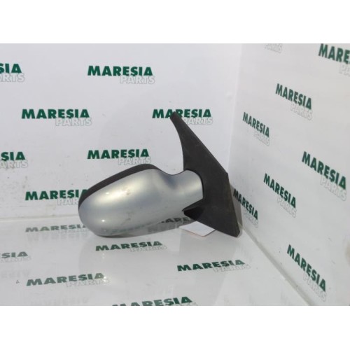 Renault - Megane Scenic - Wing mirror, right