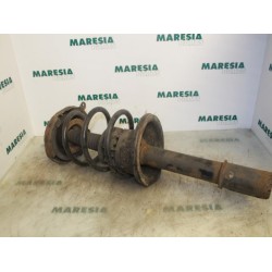 Renault - Megane Scenic - Front shock absorber rod, right