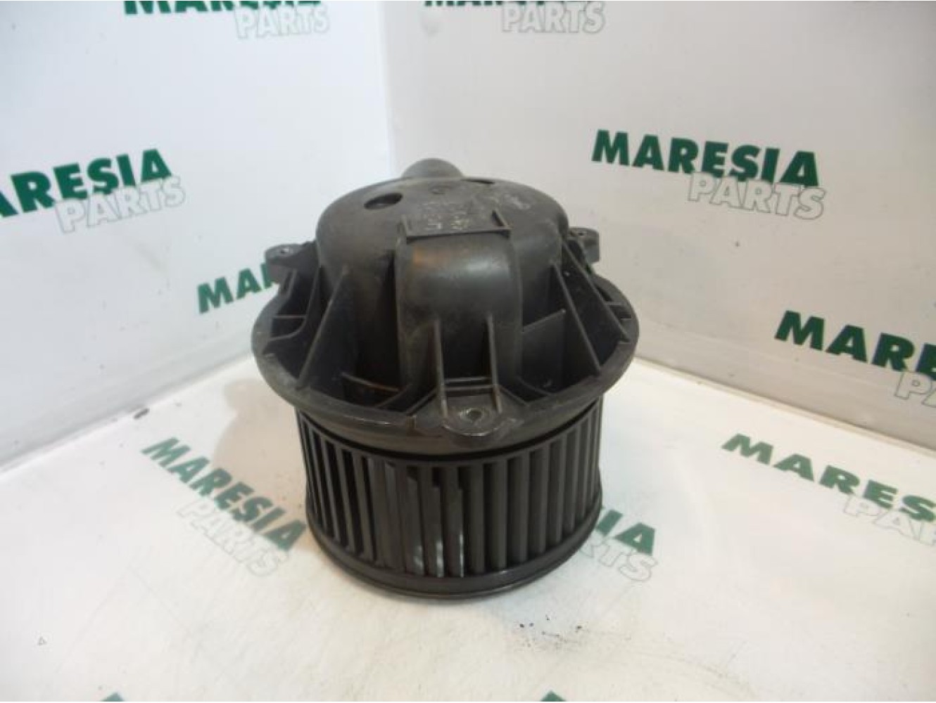 Renault - Megane - Heating and ventilation fan motor