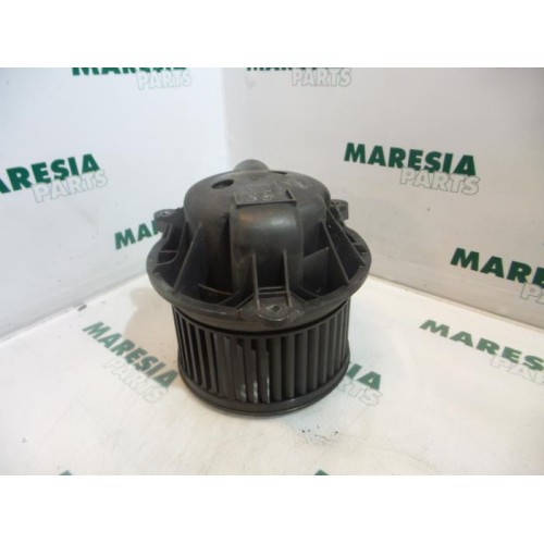 Renault - Megane - Heating and ventilation fan motor
