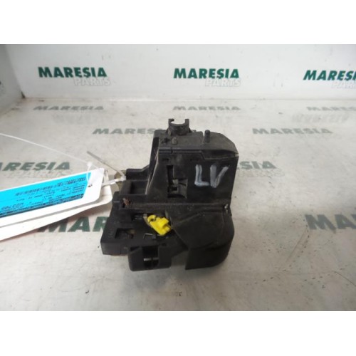 Renault - Megane Scenic - Door lock mechanism 4-door, front left