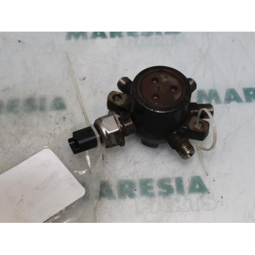 Renault - Megane Scenic - Fuel injector nozzle