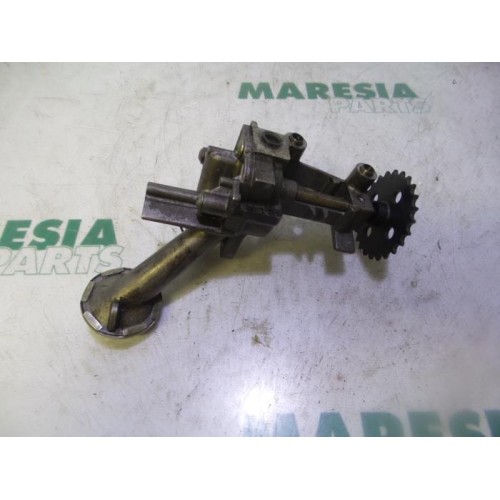 Renault - Kangoo - Oil pump