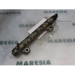 Renault - Laguna - Fuel injector nozzle