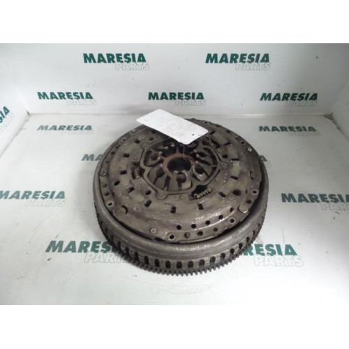 Renault - Laguna - Flywheel