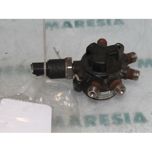 Renault - Megane - Fuel injector nozzle