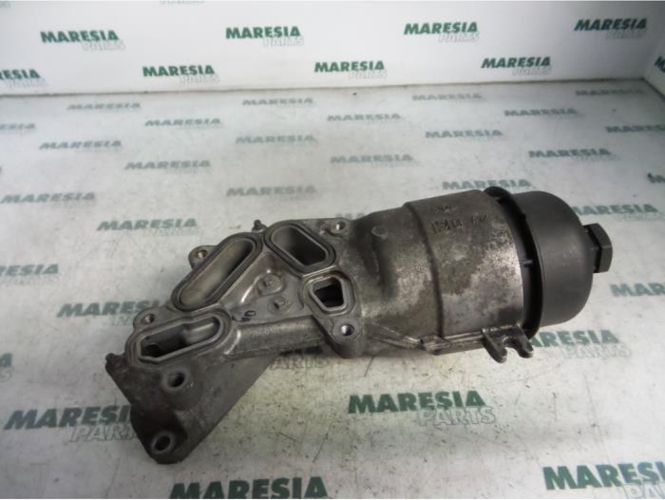 Citroen - Berlingo - Oil filter holder
