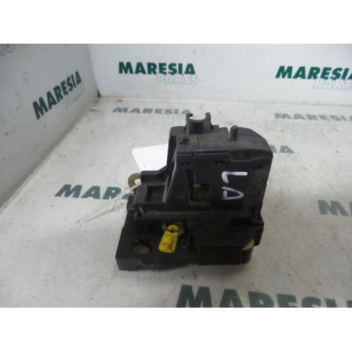 Renault - Megane Scenic - Rear door lock mechanism 4-door, left