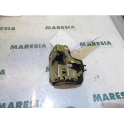 Renault - Megane Scenic - Front door lock mechanism 4-door, right