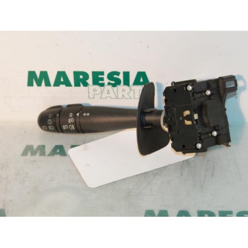 Renault - Megane Scenic - Indicator switch