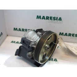 Peugeot - 206 - Power steering pump
