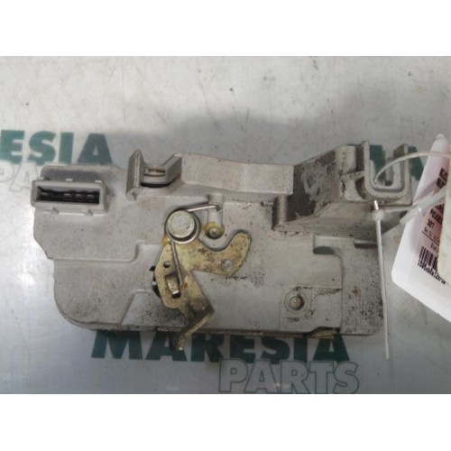 Peugeot - 307 - Rear door mechanism 4-door, right