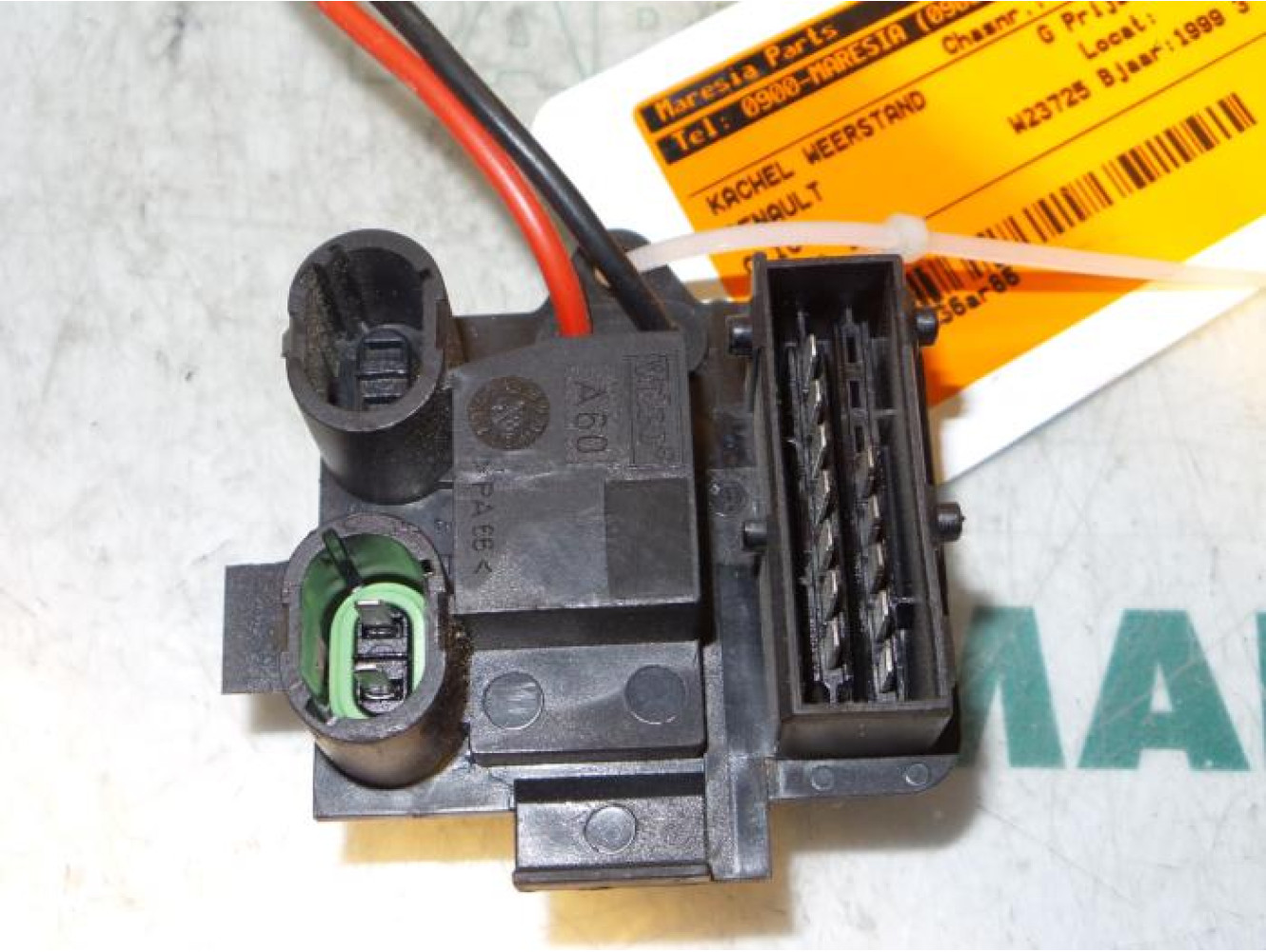 Renault - Clio - Heater resistor