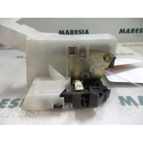 Renault - Clio - Door lock mechanism 2-door, right