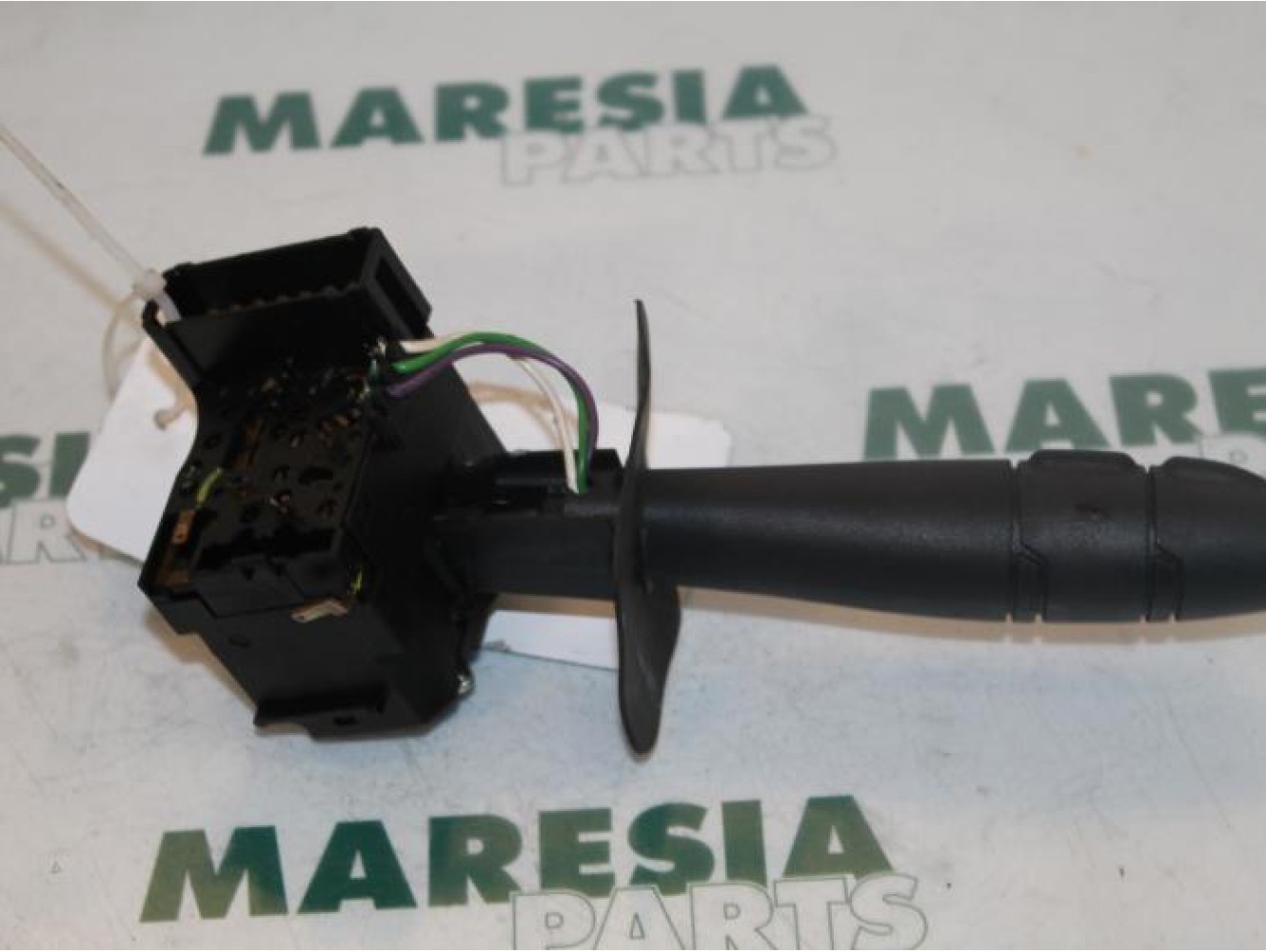Renault - Clio - Indicator switch