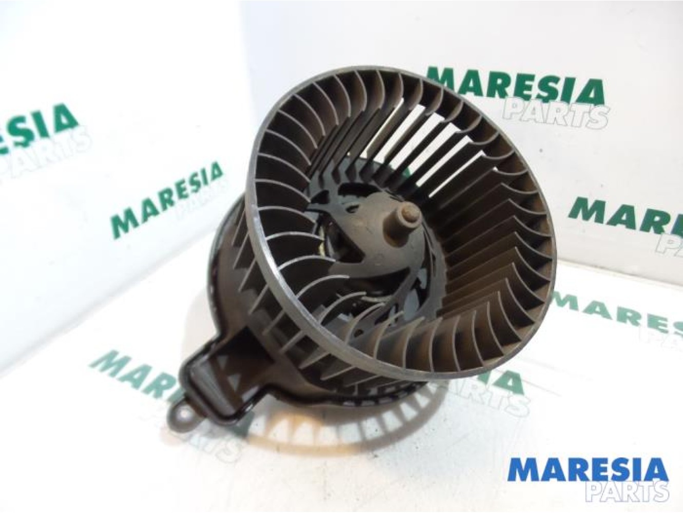 Peugeot - Partner - Heating and ventilation fan motor