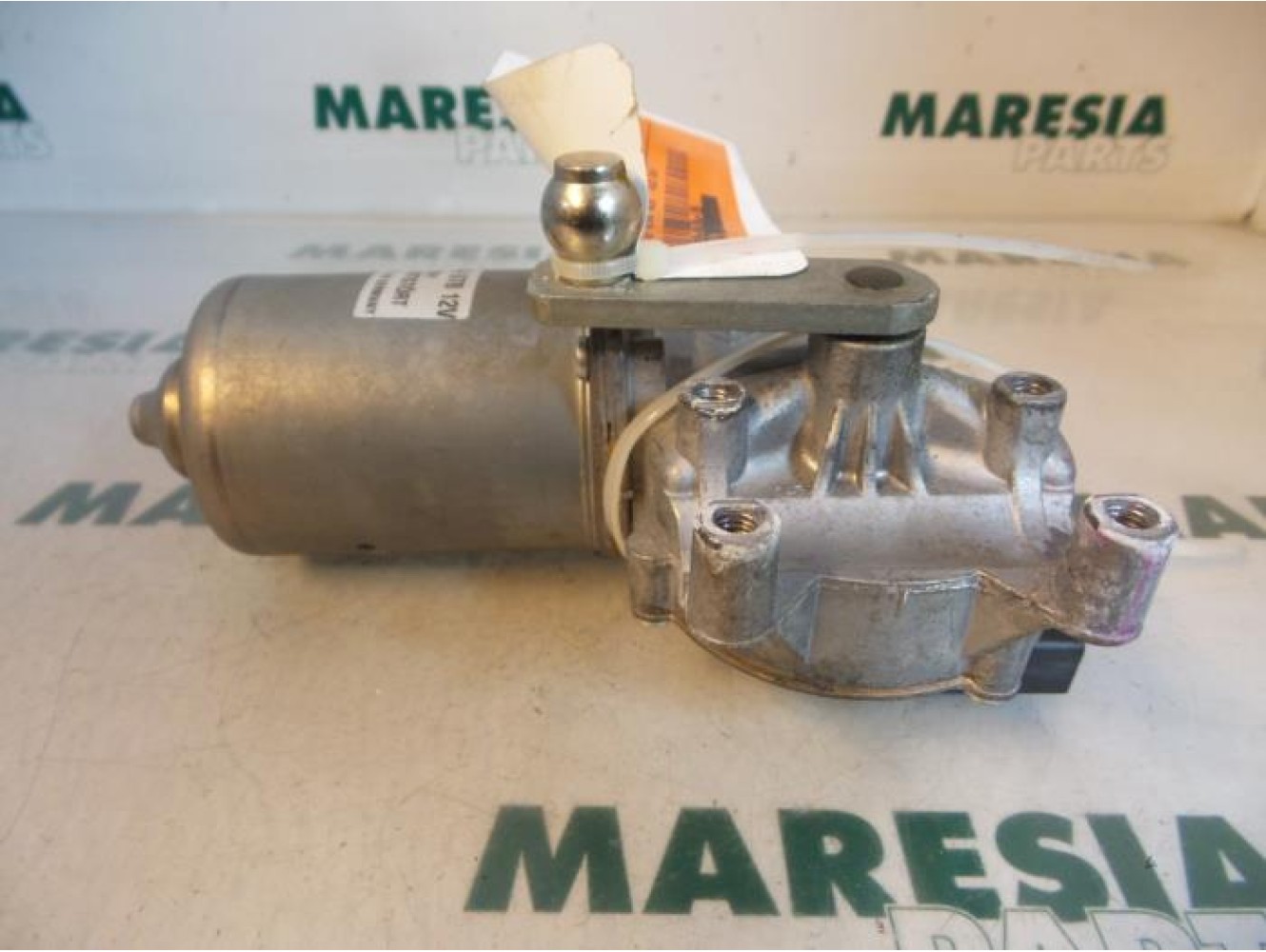 Fiat - Punto - Front wiper motor