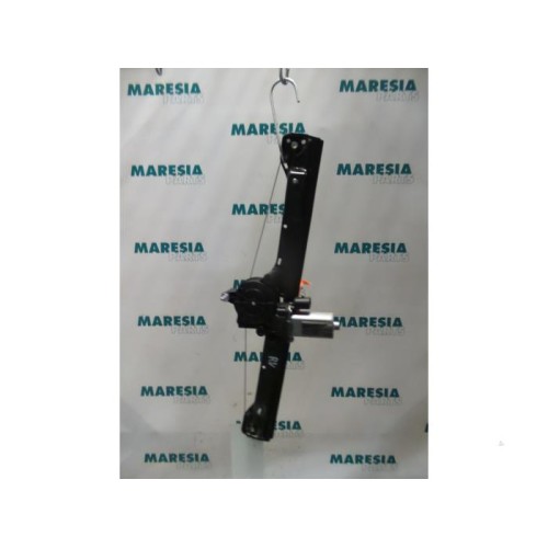 Fiat - Punto - Window mechanism 4-door, front right