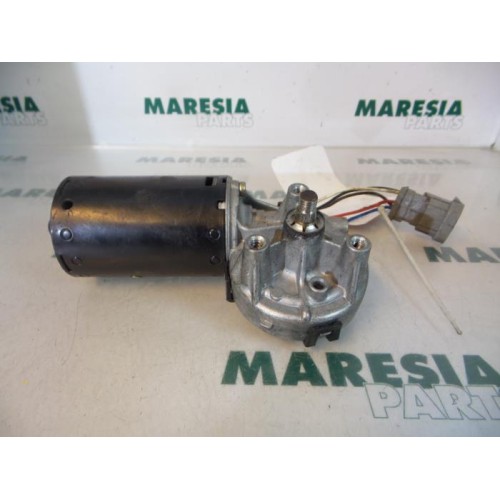 Renault - Megane Scenic - Front wiper motor