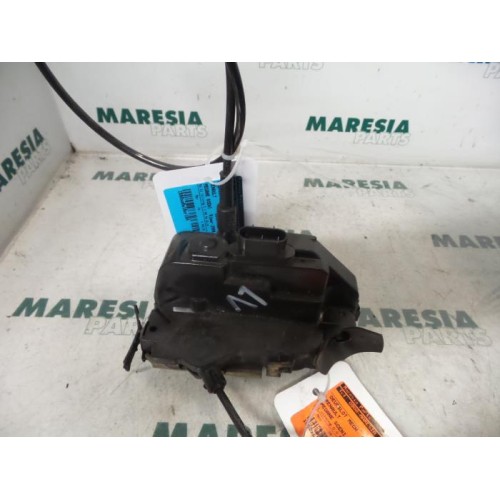 Renault - Megane Scenic - Door lock mechanism 4-door, front left