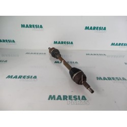 Renault - Megane Scenic - Aandrijfas links-voor