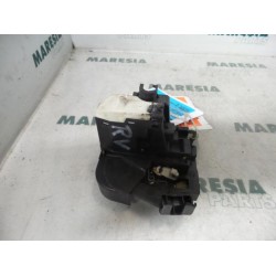 Renault - Megane Scenic - Front door lock mechanism 4-door, right
