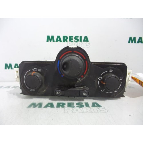 Renault - Megane Scenic - Heater control panel