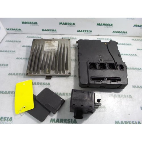Renault - Megane Scenic - Engine management computer