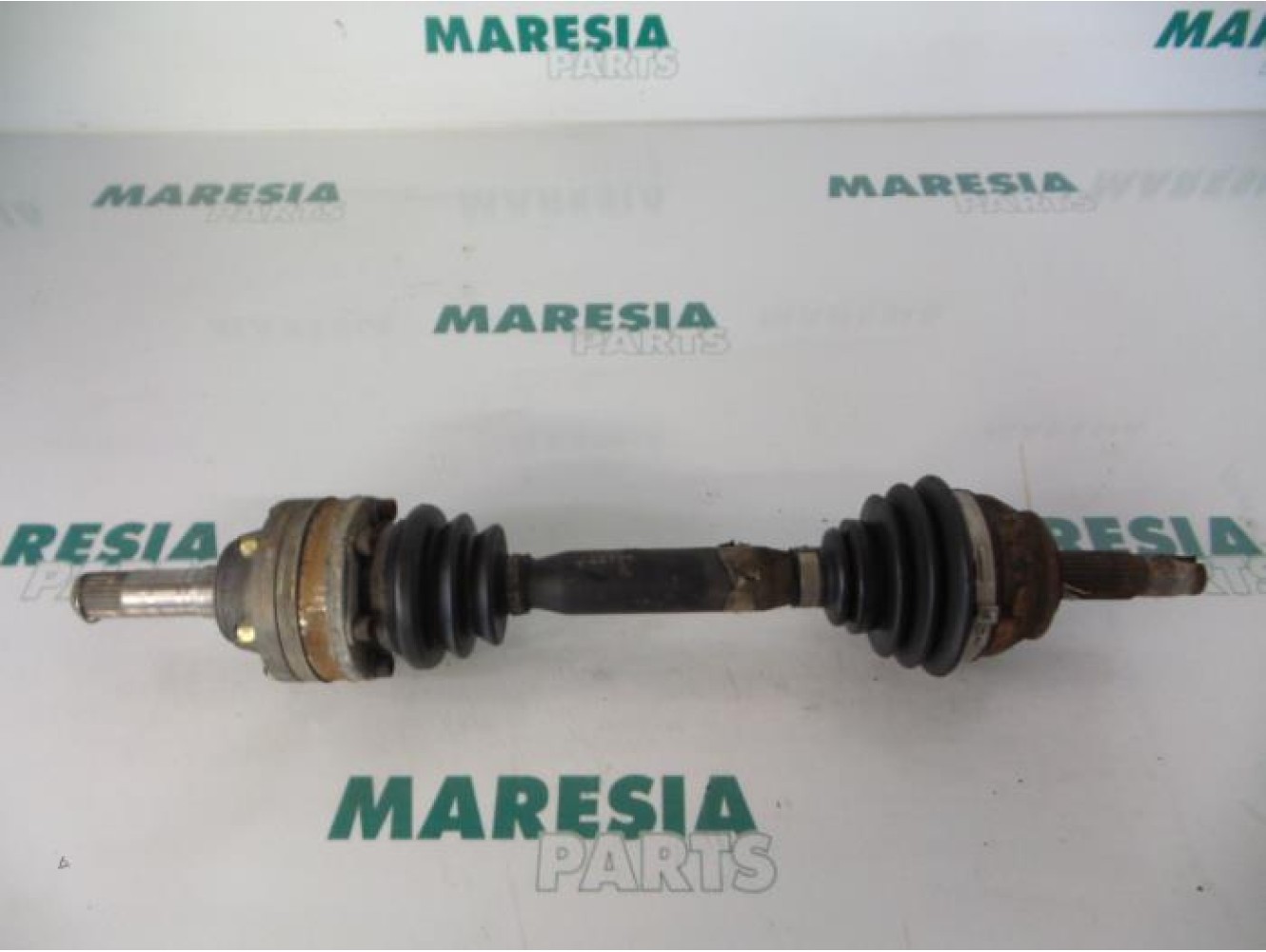 Lancia - Lybra - Aandrijfas links-voor