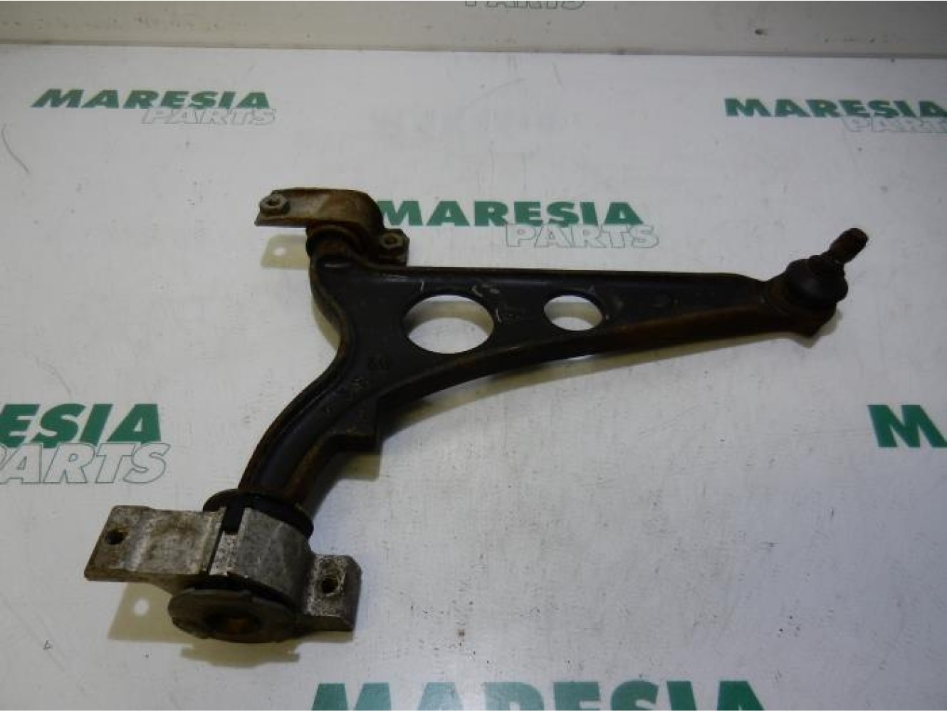 Lancia - Lybra - Front lower wishbone, right
