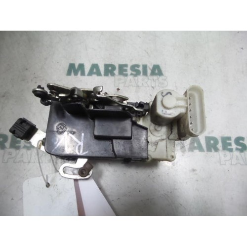 Lancia - Lybra - Front door lock mechanism 4-door, right