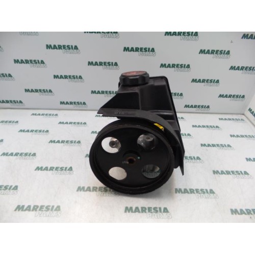Peugeot - 206 - Power steering pump