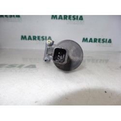 Renault - Megane Scenic - Windscreen washer pump